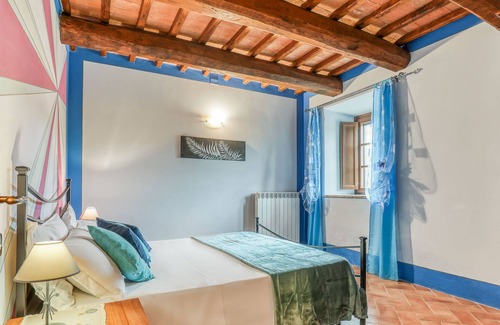 Castiglione d'Orcia Apartment | Farmhouse with swimming pool - La Spiga apartment