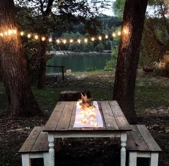 Gainestown House | Fascinating Off-Grid River House for an Authentic Escape into Nature on the Alabama River