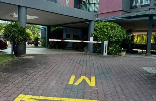 Kuah Apartment | FAT MOM - Tropical House (FREE 1 CarPark+Netflix)