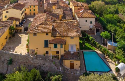 Terranuova Bracciolini Villa | Fattoria di Piantravigne Villa Storica del 600
