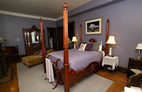 West Chester Bed & Breakfast | Faunbrook Bed & Breakfast