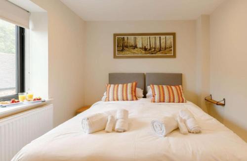 Bishampton House | Fawn Cottage- disabled adapted - 3 bed - hot tub