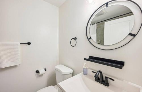 South Baltimore House | Federal Hill Luxury + City Charm