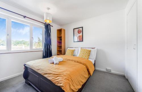 Headington Apartment | Feel at Home! Cozy 3BR Getaway in Prime Location