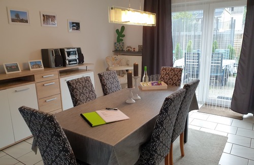 Wadgassen Apartment | Feel at home in a bright, cozy apartment - 95 sqm with a garden area