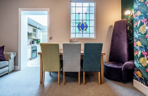 Ebford House | Feel the Devon vibe in our renovated home!