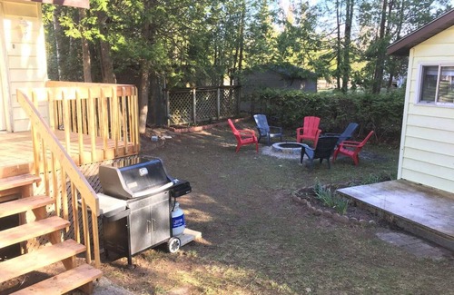 Sauble Beach Cottage | Feel the Space! Beautiful Three Bears' Cottage in Sauble Beach!