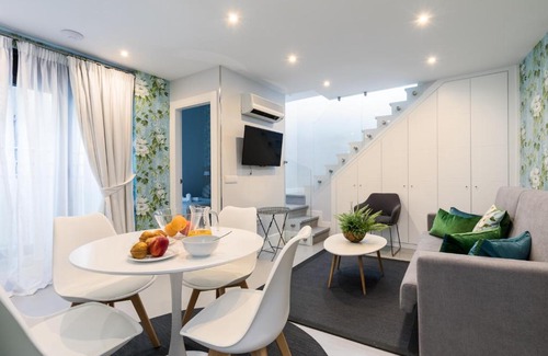 Chueca Apartment | Feelathome San Marcos Apartments