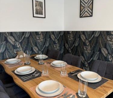 Holsterhausen Apartment | Feeling Home - Moderne 3-Zimmer Ferienwohnung am Uniklinikum, Nähe Messe und Rüttenscheid, "mit Parkplatz"