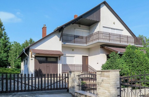 Balatonalmadi House | Fehervari (ALD301) by Interhome