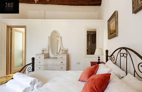 Sannat House | Fekruna Farmhouse
