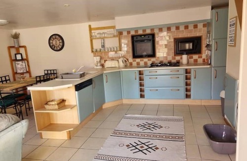 Paizay-le-Tort Cottage | 'Felicia' 2 Bedroom Family Gite with Shared Hot Tub & Swimming Pool