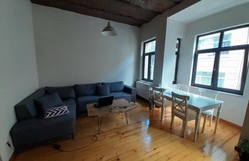 Taksim Apartment | Feridiye 3 Oda 1 salon Daire