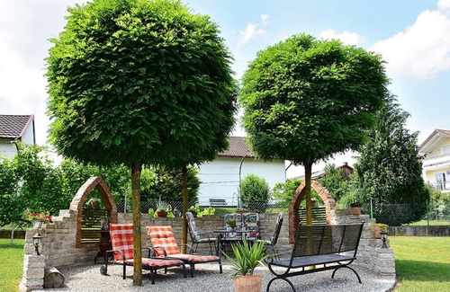 Bad Birnbach Apartment | Feriendomizil (45m2) im DG mit WLAN, Garten und Grillplatz