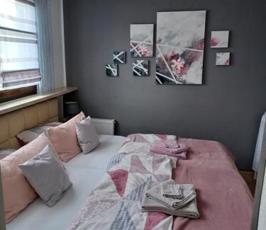 Weismark House | Ferienhaus am Mattheiser Wald