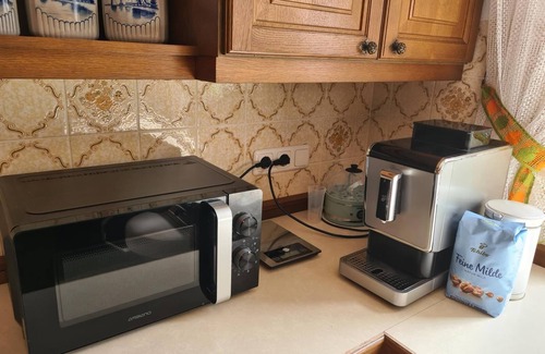 Karlstein House | Ferienhaus im Grünen mit Garten, Teich als Startpunkt für Wanderungen