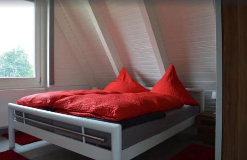 Waldbrunn House | Ferienhaus in Waldkatzenbach modern & renoviert