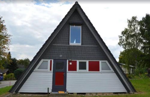 Waldbrunn House | Ferienhaus in Waldkatzenbach modern & renoviert