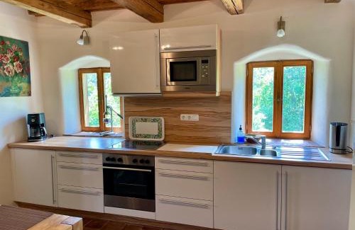 Welten House | Ferienhaus Kellerstöckl Dorrer Riegersburg mit Schwimmteich