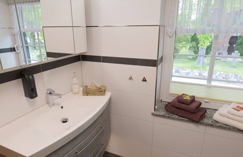 Dorf Mecklenburg House | Ferienhaus Kirchblick - nur für Feriengäste - Abc365