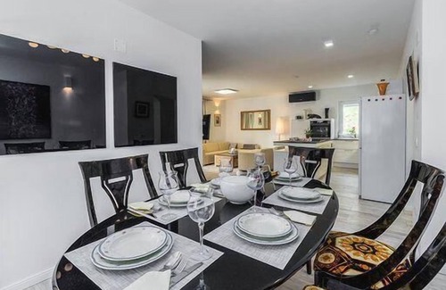 Kaldanija House | Ferienvilla 'Villa Deni'