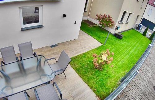 Neumarkt in der Oberpfalz Apartment | Ferienwohnung mit Garten und Parkplatz mitten in Neumarkt