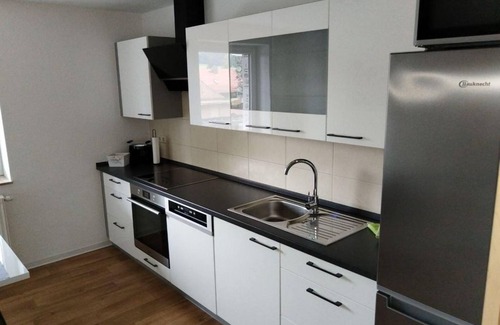Ebersbach Apartment | Ferienwohnung Ebersbach - Holiday apartment with balcony