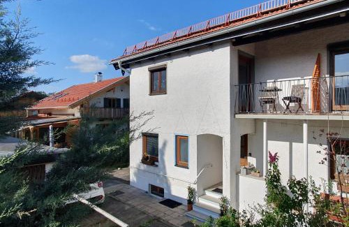 Altenmarkt an der Alz Apartment | Ferienwohnung Alztal - mit Wallbox