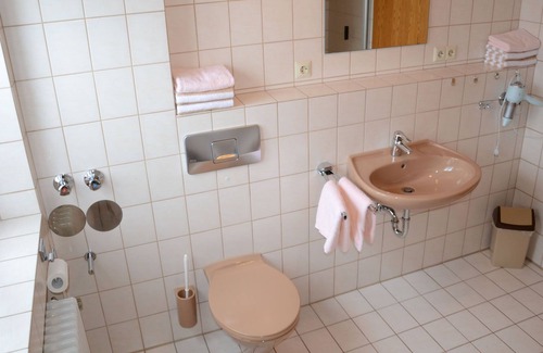 Kressbronn Apartment | Ferienwohnung 1 mit ca. 73qm, 2 Schlafzimmer für max. 4 Personen