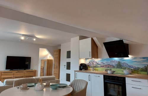 Mitterbach House | Ferienwohnung 3 mit Panoramafenster