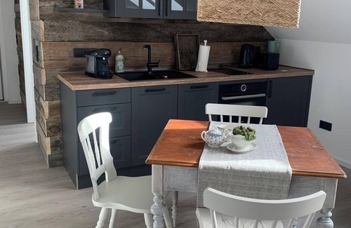 Sontra Apartment | Ferienwohnung, 45 qm, 1 Schlafzimmer, 1 Wohn-/schlafzimmer, Max. 2 Erwachsene + 1 Kind