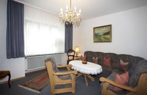 Bad Endorf Apartment | Ferienwohnung, 50 qm Obergeschoss, 1 Separates Schlafzimmer
