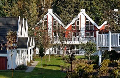 Bad Saarow House | Ferienwohnung „Alsen“ 86m² für 4+2 Pers. im Schlosspark Bad Saarow, Sauna, Whirlpool und Kamin