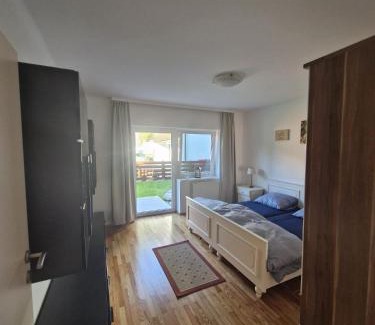Muhldorf Apartment | Ferienwohnung am Nissberg Grünau im Almtal