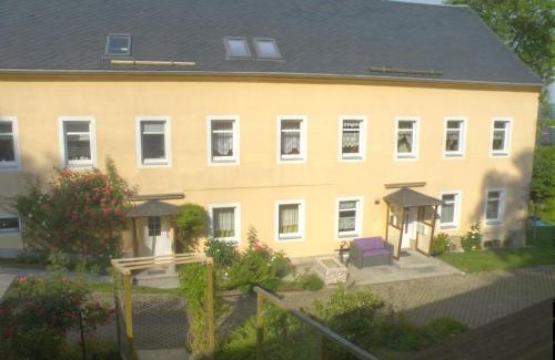 Lichtenhain Apartment | Ferienwohnung Am Lindenbaum