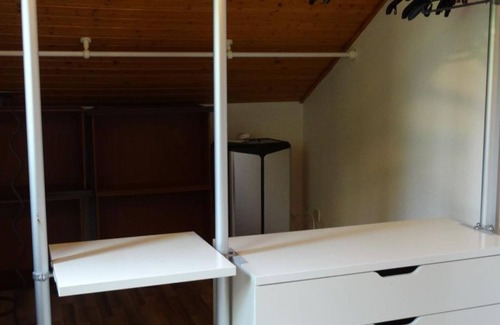 Hausen Apartment | Ferienwohnung am Sonnenhang: Dachgeschoss - Ferienwohnungen am Sonnenhang