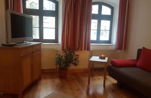 Nikolaivorstadt Apartment | Ferienwohnung an der Nikolaikirche
