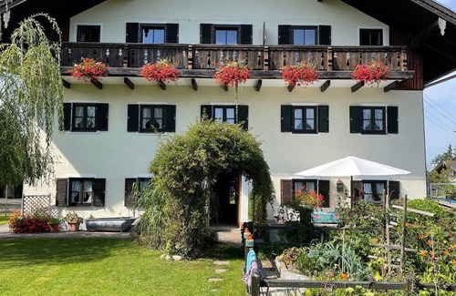 Umrathshausen Apartment | Ferienwohnung bis 4 Personen, 50 qm, 2. Stock, 1 Schlafzimmer, Wohn/Schlafzimmer, Küche, SAT-TV, Balkon