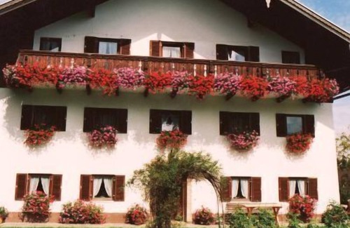 Umrathshausen Apartment | Ferienwohnung bis 4 Personen, 50 qm, 2. Stock, 1 Schlafzimmer, Wohn/Schlafzimmer, Küche, SAT-TV, Balkon