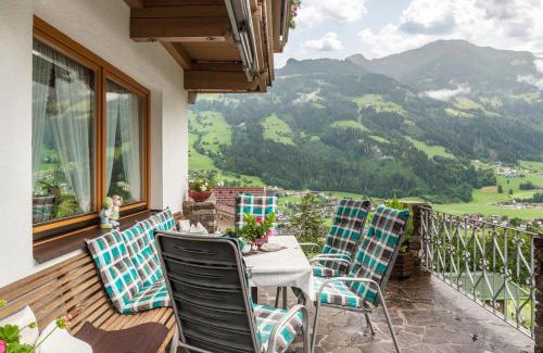 Hippach Apartment | Ferienwohnung Dornauer Sommer