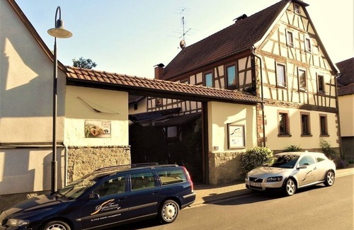 Eussenheim Apartment | Ferienwohnung für 3 Personen in ruhiger Lage mit Brötchenservice