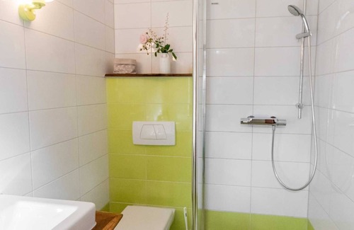 Wesenberg Apartment | Ferienwohnung Hof Below