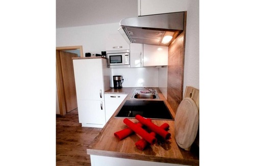 Zutzen Apartment | Ferienwohnung Kirsche - On the fruit tree