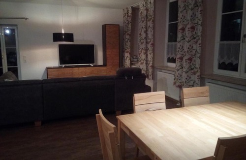 Poettmes Apartment | Ferienwohnung Kopold "Im alten Schulhaus"