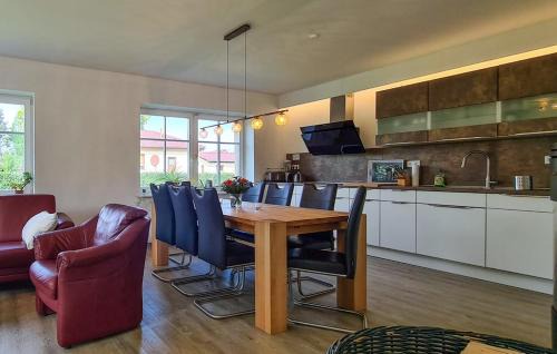 Mecklenburgische Kleinseenplatte House | Ferienwohnung Mirow in Zirtow