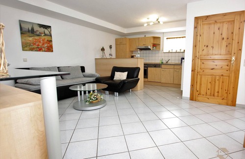 Schoemberg Apartment | Ferienwohnung mit 52qm, 1 Schlafzimmer für 2 Personen, Terrasse (Aufbettung möglich)