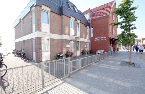 Wyk auf Foehr Apartment | Ferienwohnung mit 2- Zimmern auf ca. 45m² mit Direktem Meerblick