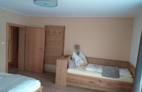 Tropolach Apartment | Ferienwohnung-Nassfeld-Haus Umschaden