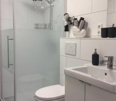 Schoenhagen Apartment | Ferienwohnung Ostseetraum