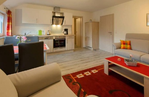 Untermunstertal Apartment | Ferienwohnung Panoramablick, 55qm, 1 Schlafzimmer, max. 2 Personen